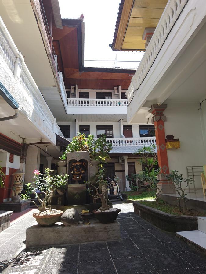 Bali Dwipa Hotel Kuta Lombok Esterno foto